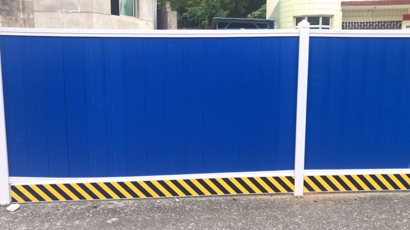 钦北黄家湖工地围挡施工